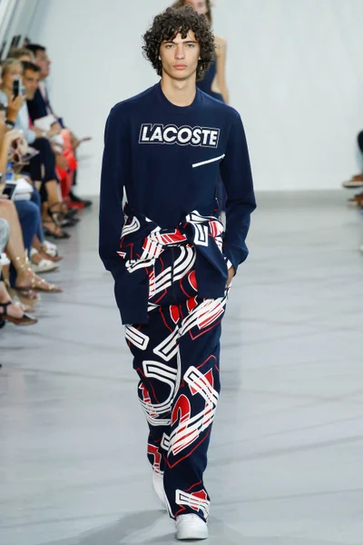 Look 12